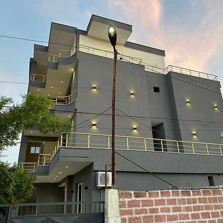 Mico'S Apartments Vlorë 외부 사진