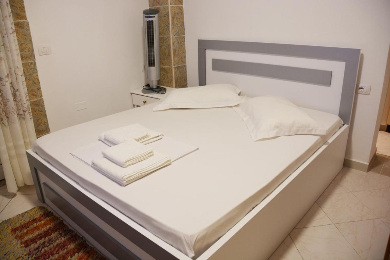 Mico'S Apartments Vlorë 외부 사진