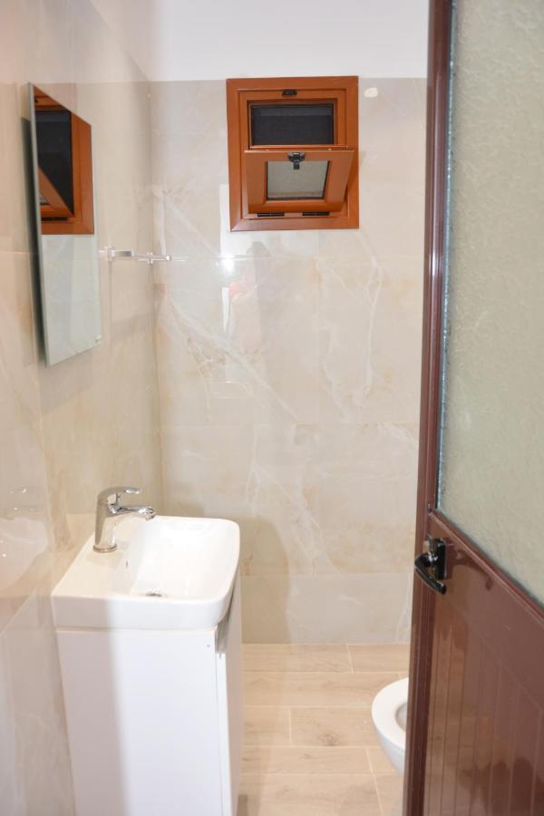 Mico'S Apartments Vlorë 외부 사진