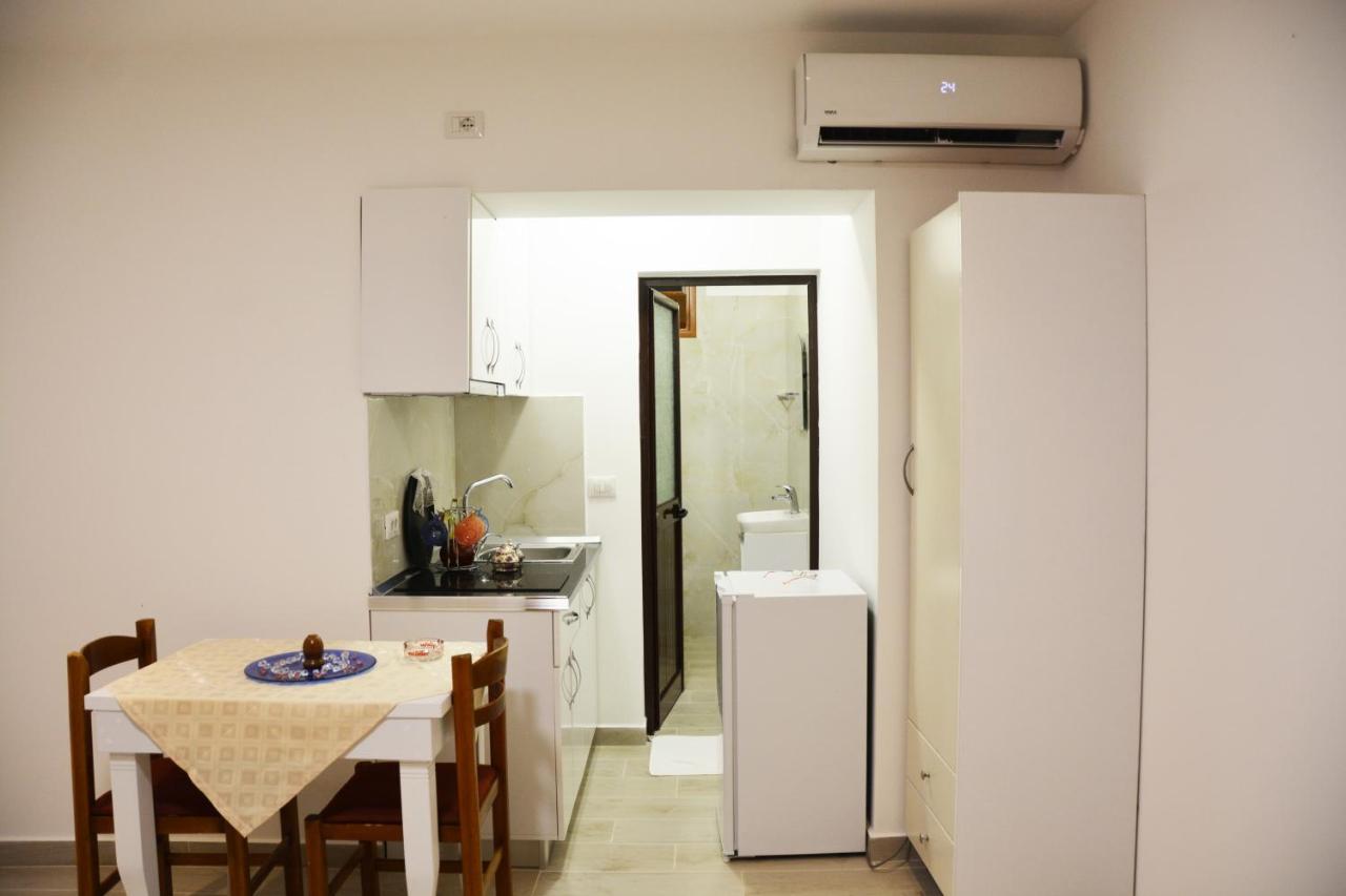 Mico'S Apartments Vlorë 외부 사진