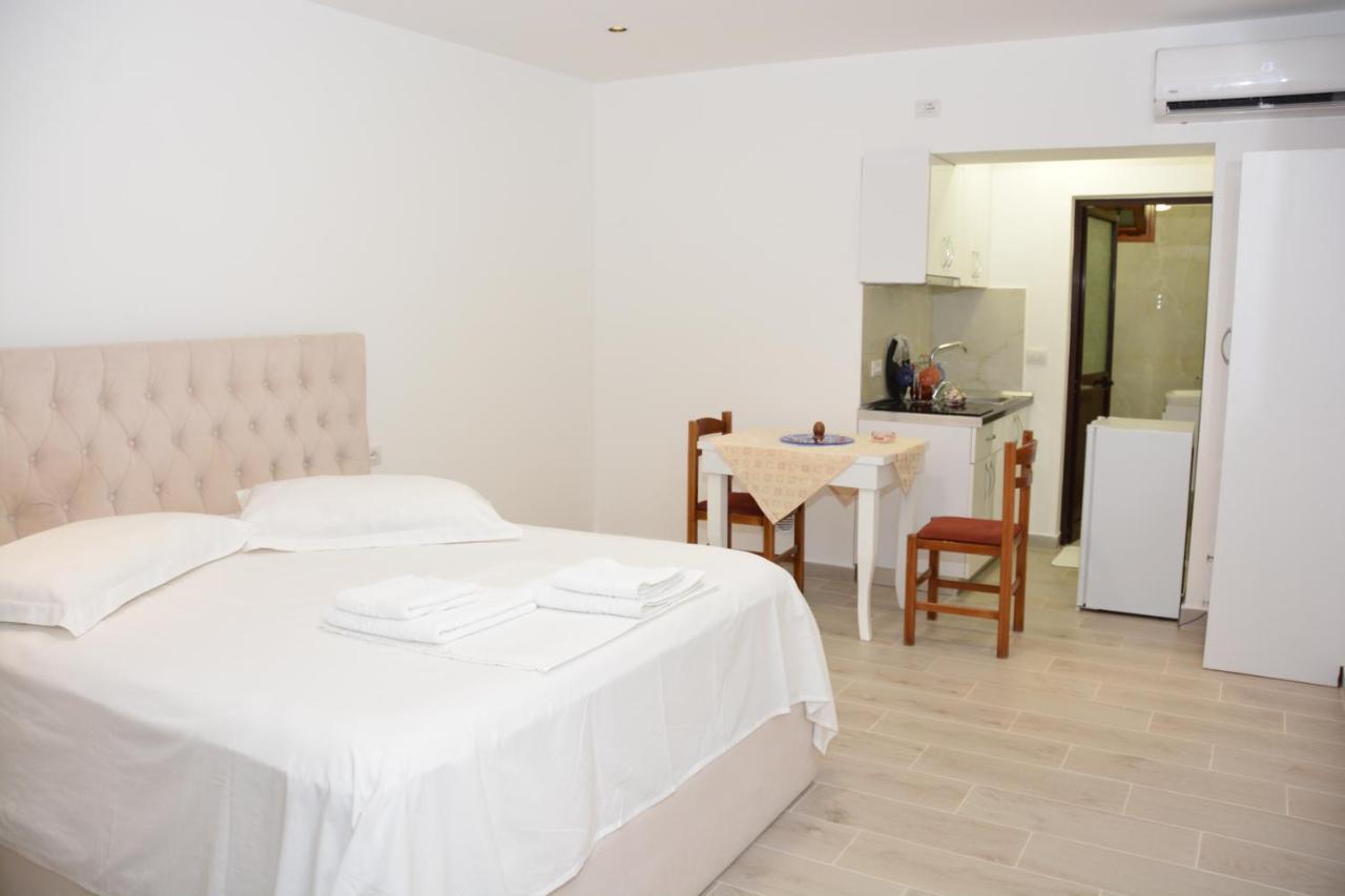 Mico'S Apartments Vlorë 외부 사진