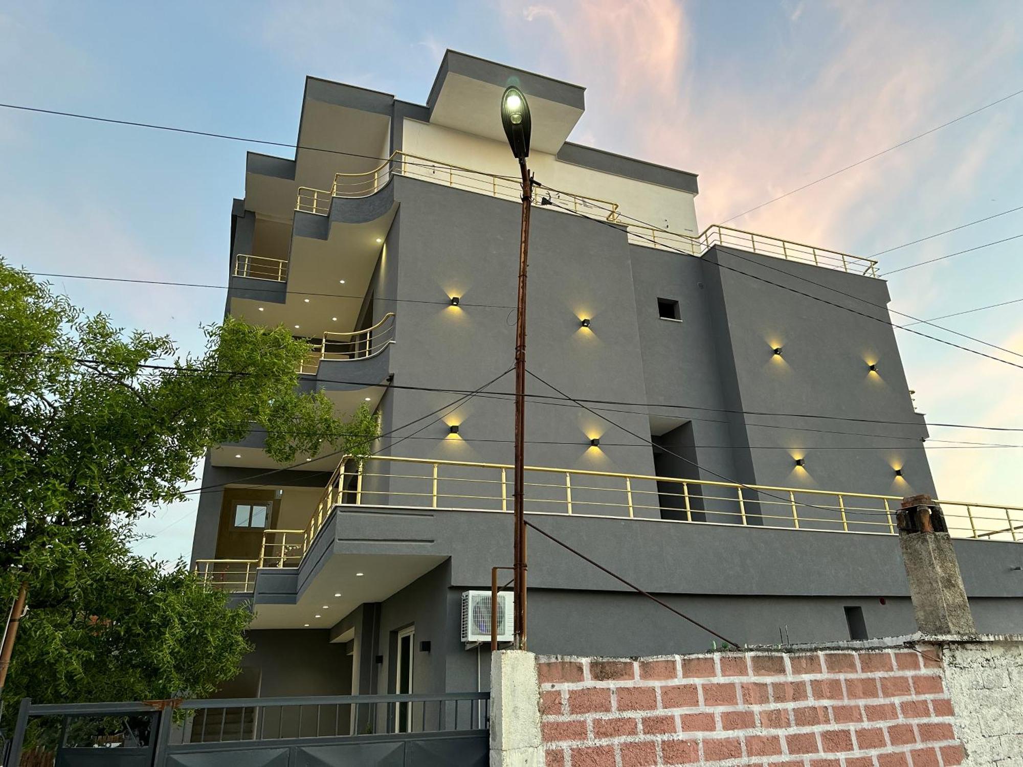 Mico'S Apartments Vlorë 외부 사진