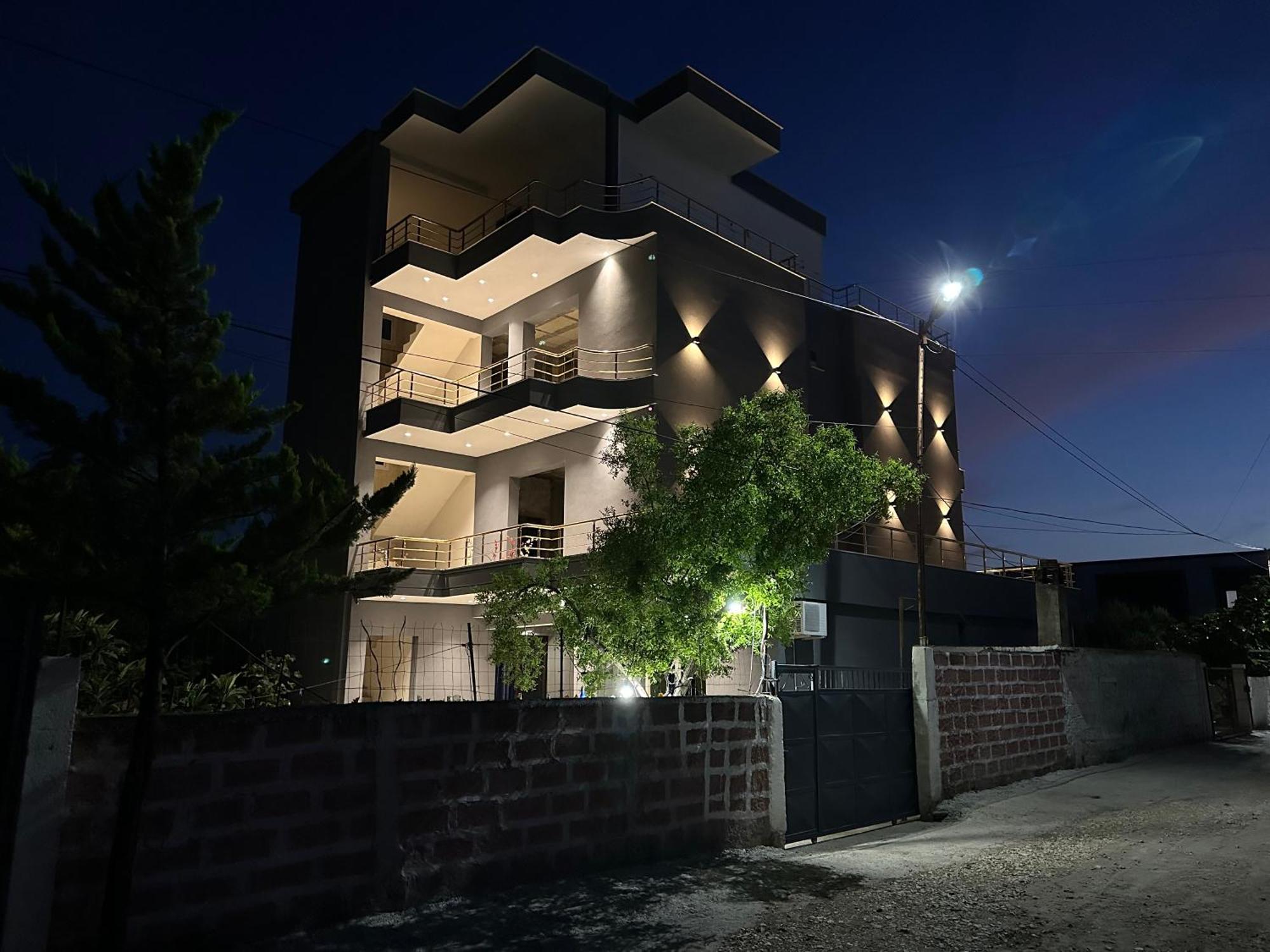 Mico'S Apartments Vlorë 외부 사진