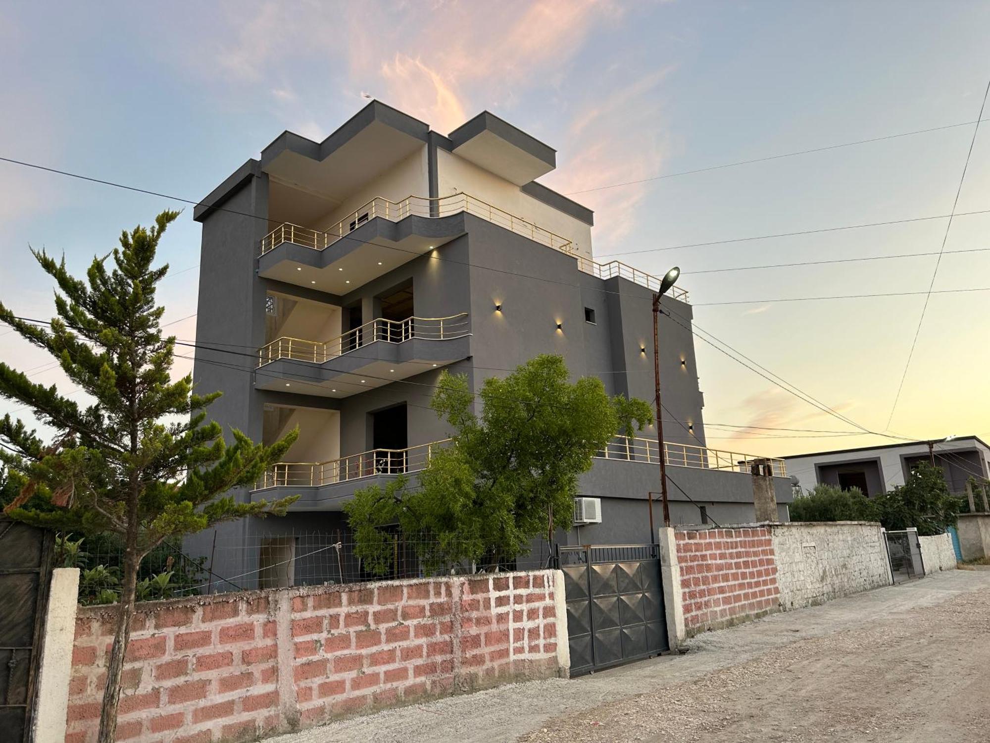 Mico'S Apartments Vlorë 외부 사진
